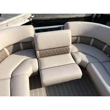 TAN AND BROWN PONTOON SEATS